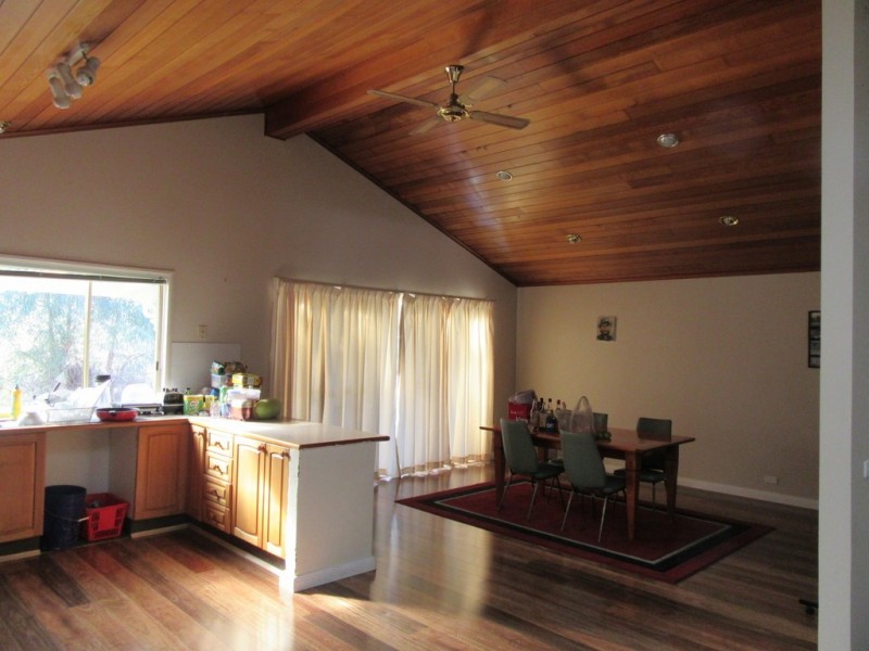 31 Tulong ave, Cooma NSW 2630