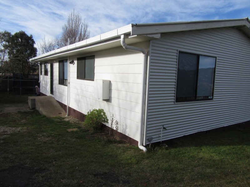 30 Clarke St, Nimmitabel NSW 2631