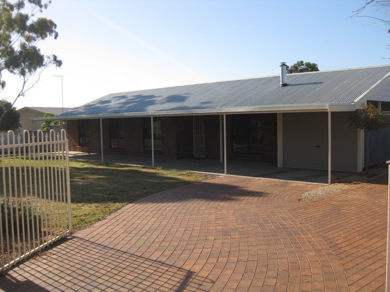12 Randall Street, Mannum SA 5238