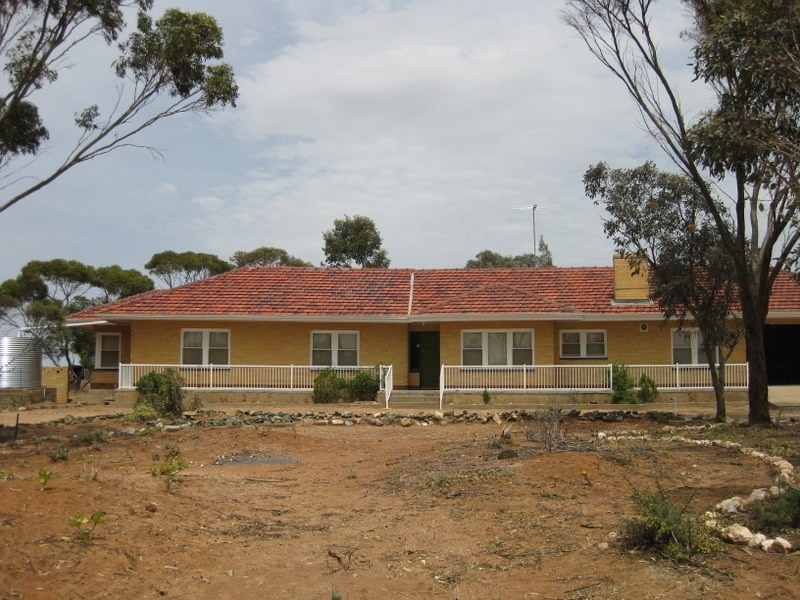 Part  Sec 241 Hd Angas, SANDERSTON, Mannum SA 5238