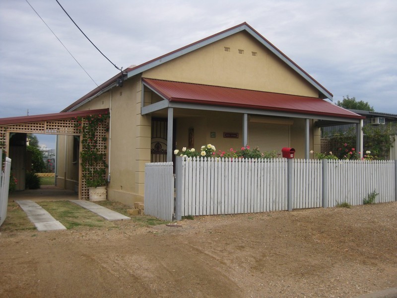 28 King George Street, Mannum SA 5238
