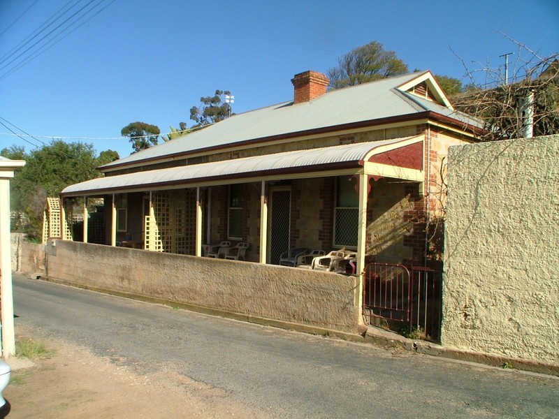 Units 1-2, 5 Schuetze Street, Mannum SA 5238