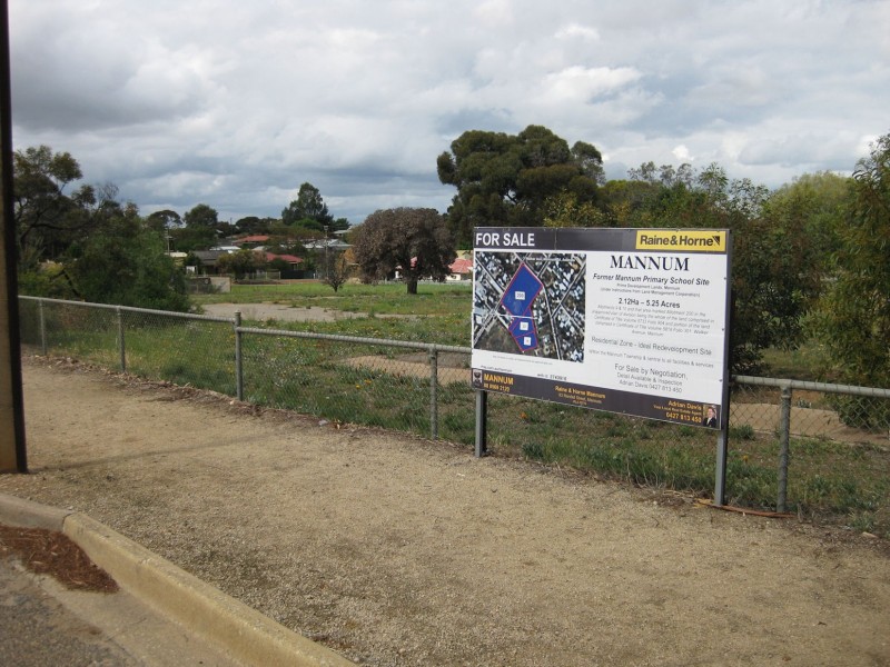 - Walker Ave and Diercks Rd, Mannum SA 5238