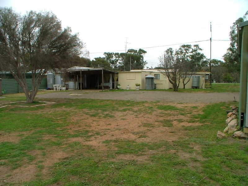 Lots 8 and 9 Mannum Road, via Caurnamont (Purnong), Mannum SA 5238