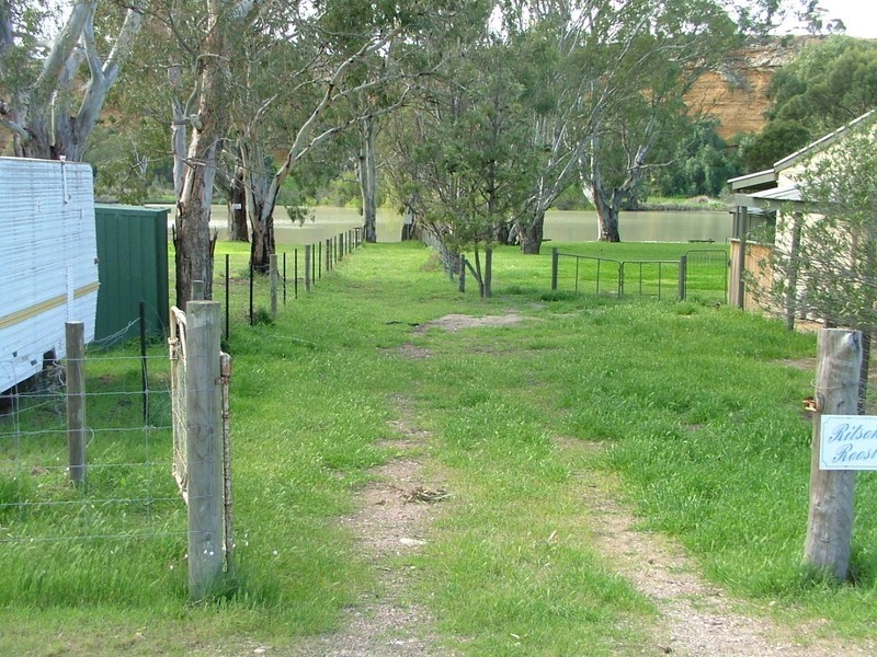 Lots 8 and 9 Mannum Road, via Caurnamont (Purnong), Mannum SA 5238