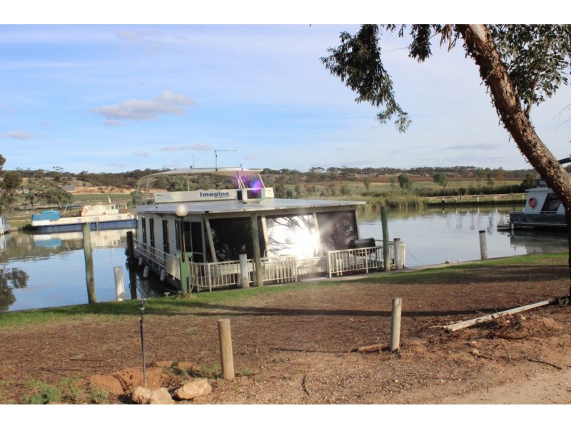 Lot 32 Kia Marina Berth, Younghusband SA 5238