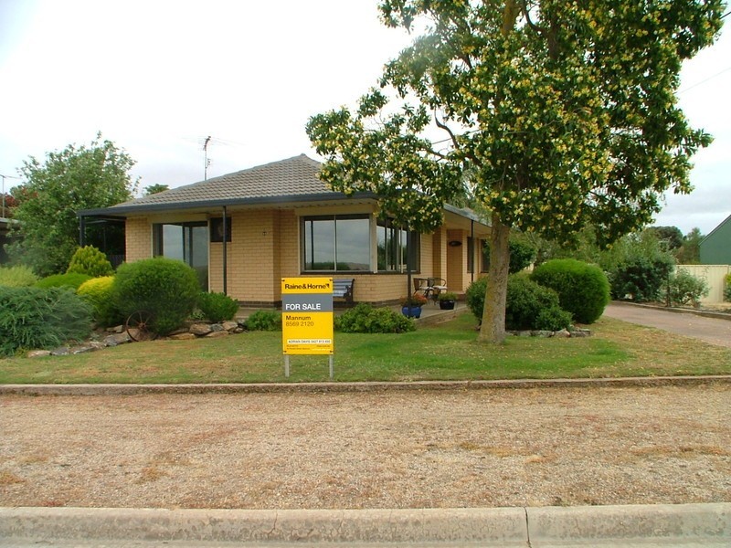 11 Esplanade, Mannum SA 5238