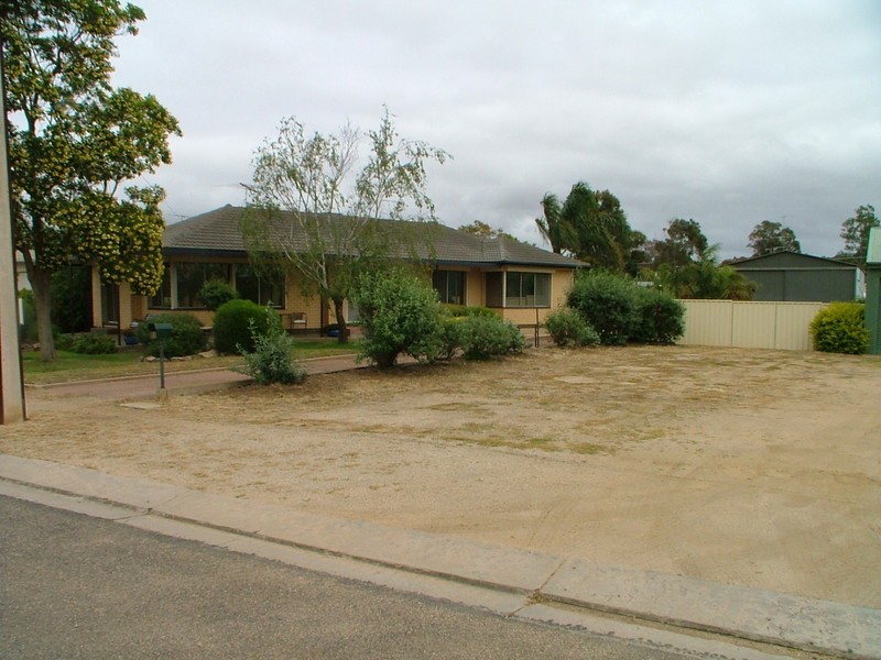 11 Esplanade, Mannum SA 5238