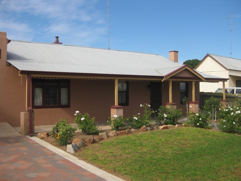 30 Anzac Avenue, Swan Reach SA 5354