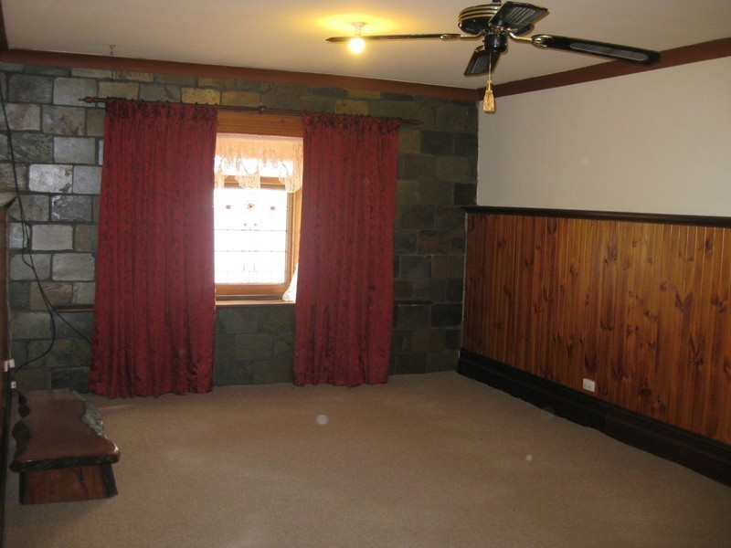 30 Anzac Avenue, Swan Reach SA 5354