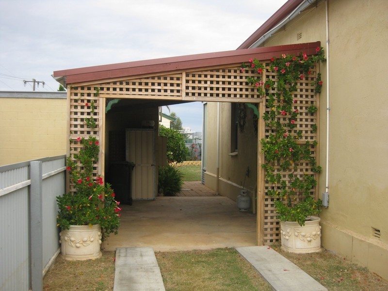 28 King George Street, Mannum SA 5238