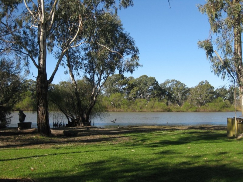 Site 22 Younghusband Holdings VIA, Mannum SA 5238