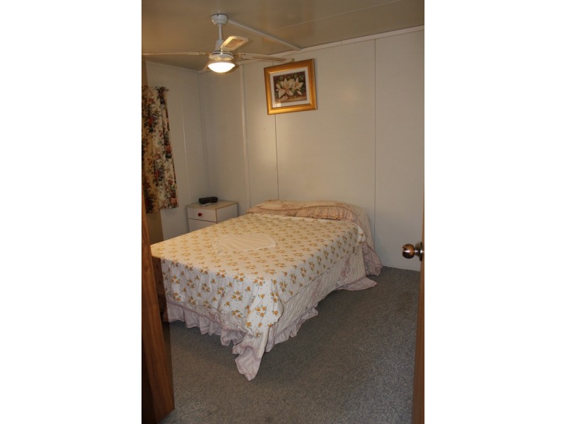 Site 413 Grulunga Caravan Park YOUNGHUSBAND via, Mannum SA 5238