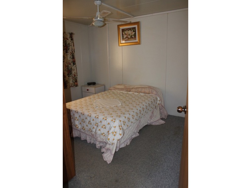 Site 413 Grulunga Caravan Park YOUNGHUSBAND via, Mannum SA 5238