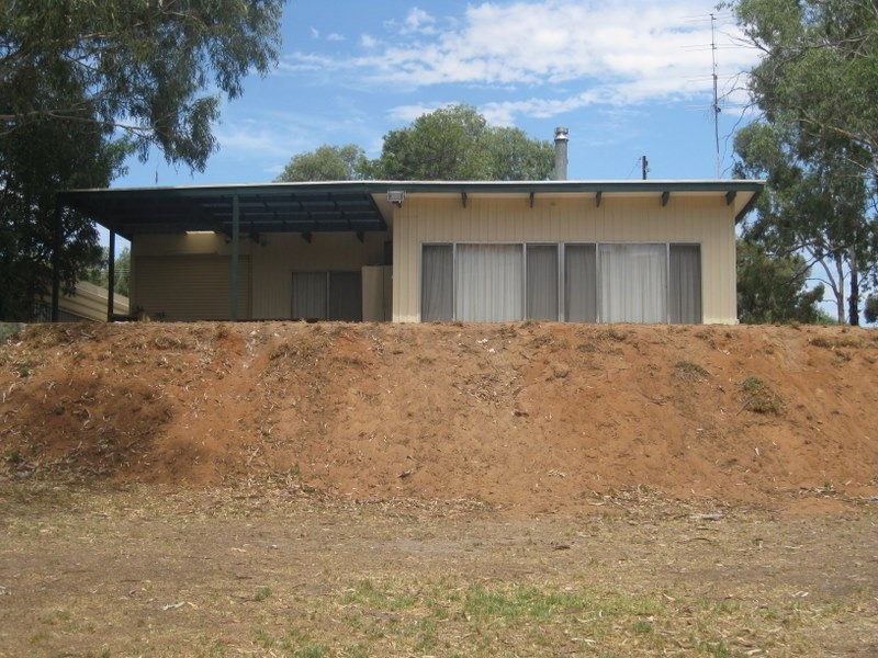 1 Kiosk Drive, Walker Flat SA 5238