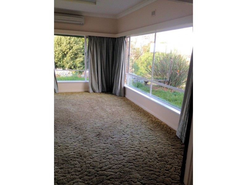 77 Crawford Crescent, Mannum SA 5238