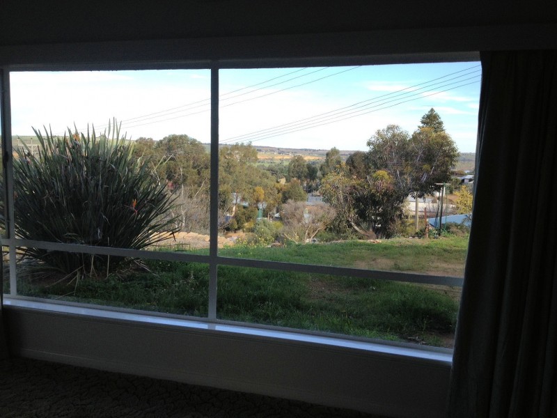 77 Crawford Crescent, Mannum SA 5238