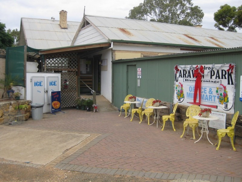 Cabin Site G8 Punyelroo Caravan Park, Punyelroo VIA, Mannum SA 5238