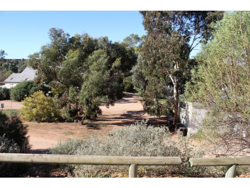 Cabin Site G1 Punyelroo Caravan Park, Punyelroo VIA, Mannum SA 5238