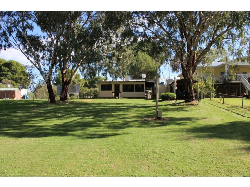 21 Rob Loxton Road, WALKER FLAT via, Mannum SA 5238