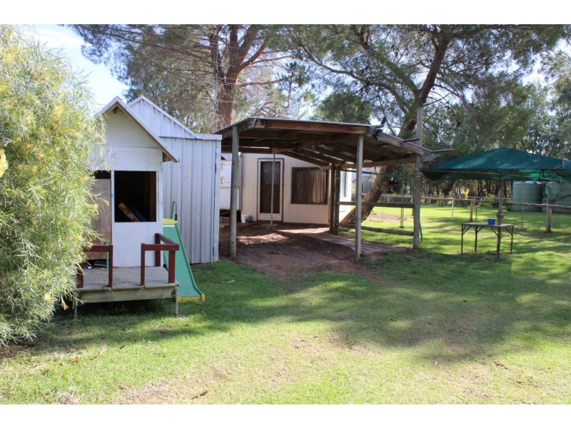 21 Rob Loxton Road, WALKER FLAT via, Mannum SA 5238