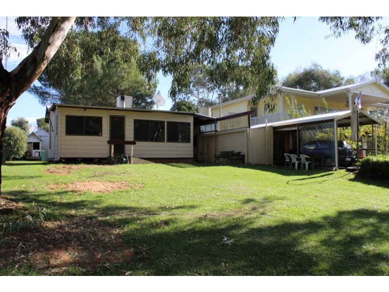 21 Rob Loxton Road, WALKER FLAT via, Mannum SA 5238