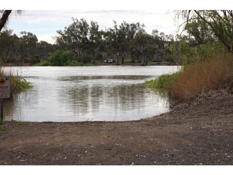 5 Scrubby Flat Cres, SCRUBBY FLAT via, Walker Flat SA 5238
