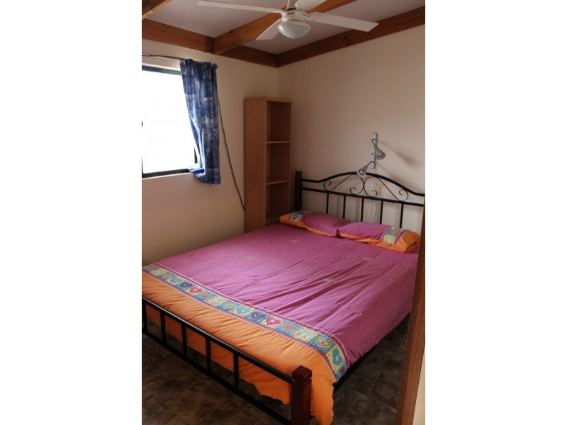 Cabin F8 Punyelroo Caravan Park, PUNYELROO via, Mannum SA 5238