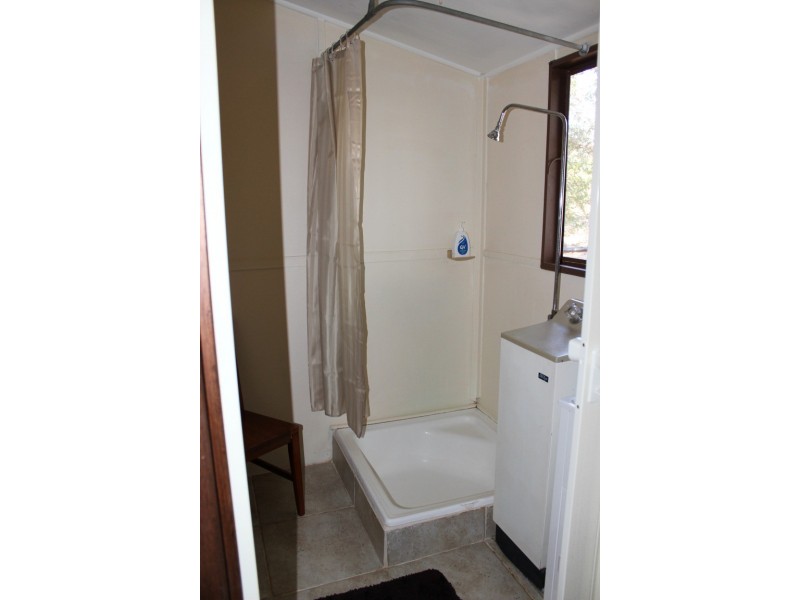 Shack F Howsens Shacks Road, PURNONG via, Mannum SA 5238