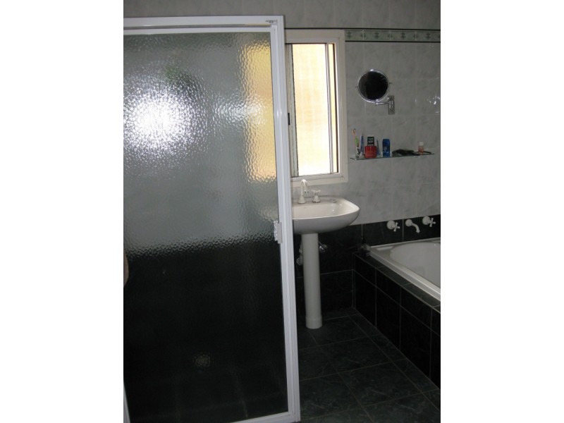 13 Adelaide Road, Palmer SA 5237