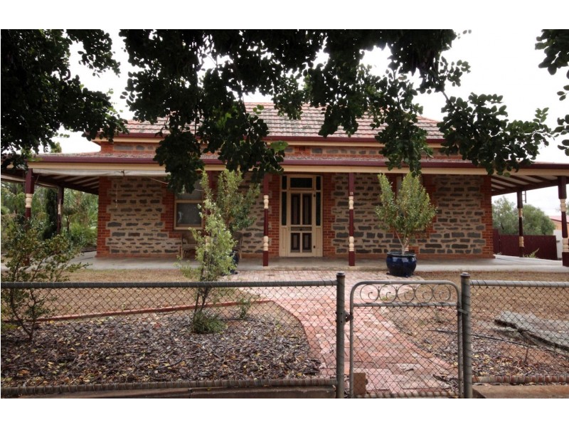 13 Adelaide Road, Palmer SA 5237