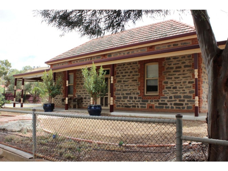 13 Adelaide Road, PALMER via, Mannum SA 5238