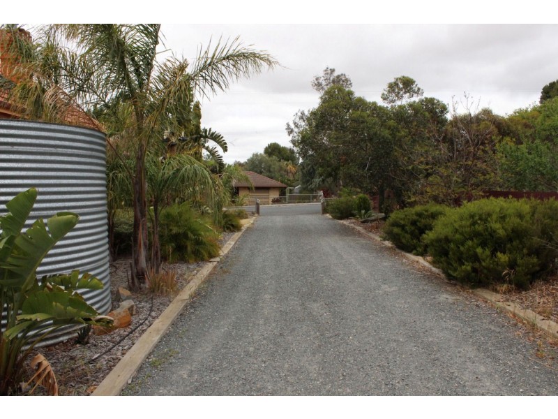 13 Adelaide Road, PALMER via, Mannum SA 5238