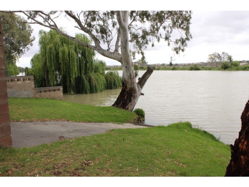 10 Greenbanks Drive, Greenbanks SA 5253