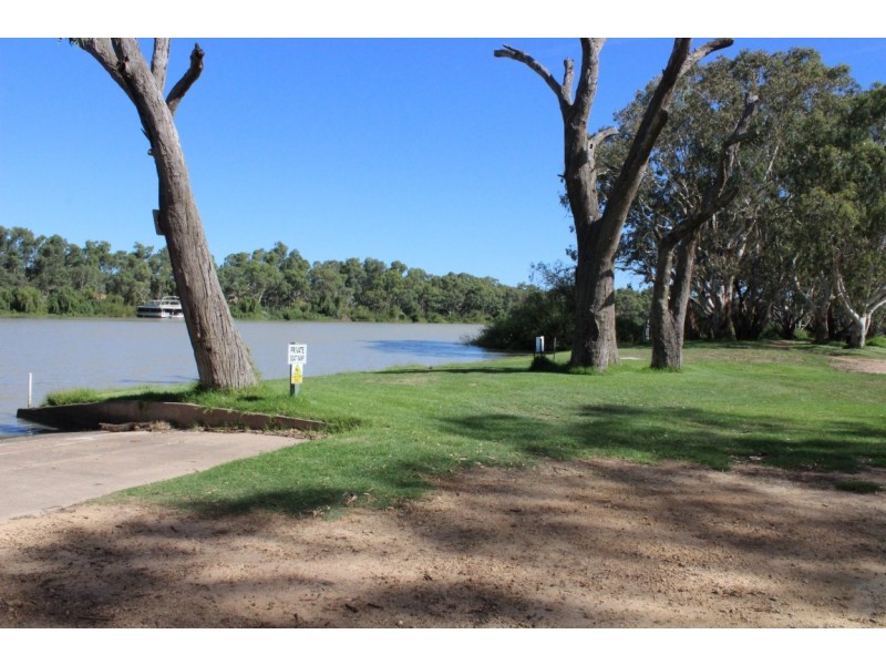 Berth No. 122 (Lot 126) Pelican Drive, Mannum Waters Marina, Mannum SA 5238