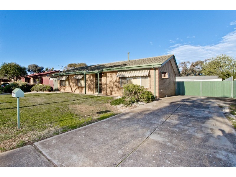16 Barton Crescent, Burton SA 5110