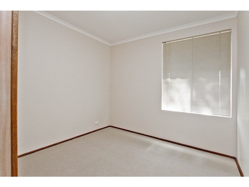 16 Barton Crescent, Burton SA 5110