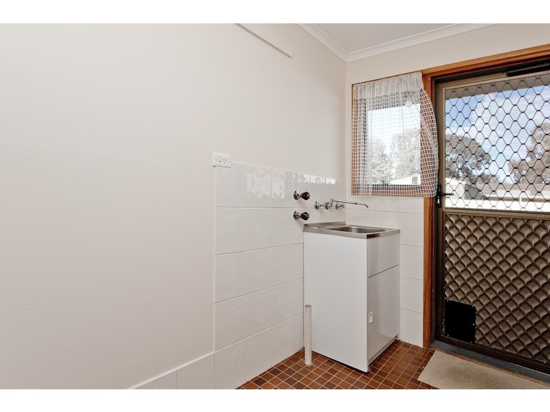 16 Barton Crescent, Burton SA 5110