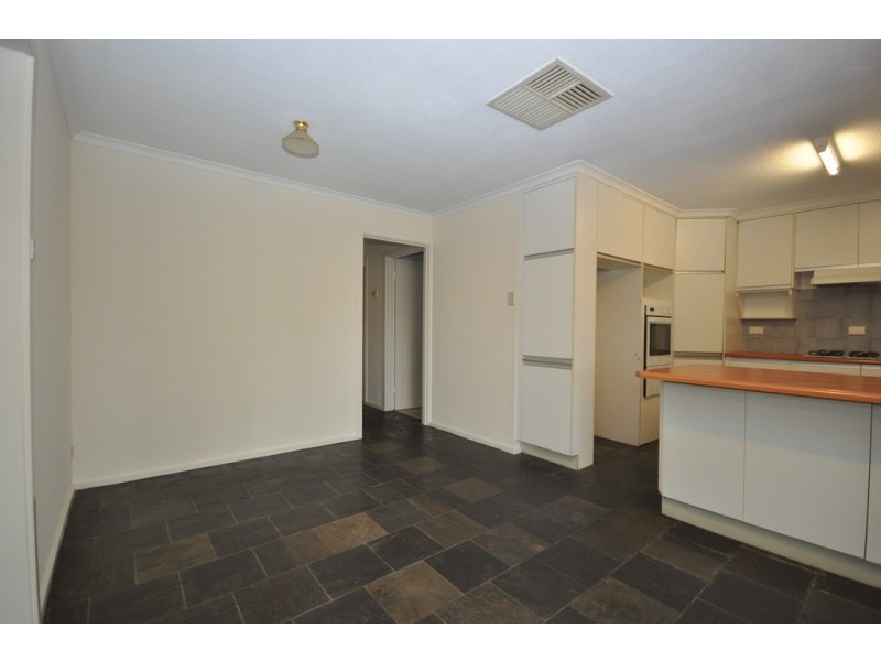 4 Weathers Street, Elizabeth East SA 5112