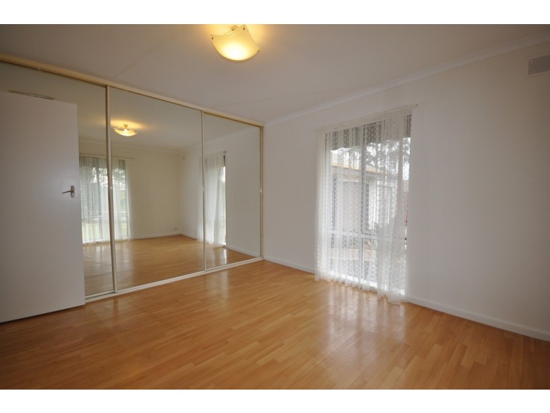 4 Weathers Street, Elizabeth East SA 5112