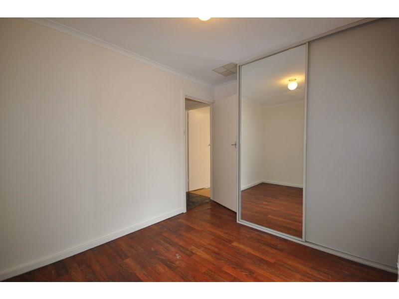 4 Weathers Street, Elizabeth East SA 5112