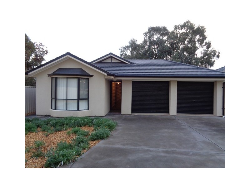 17 Napoleon Court, Paralowie SA 5108