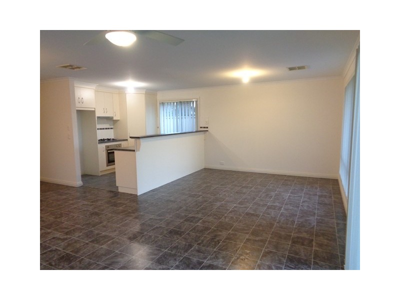 17 Napoleon Court, Paralowie SA 5108