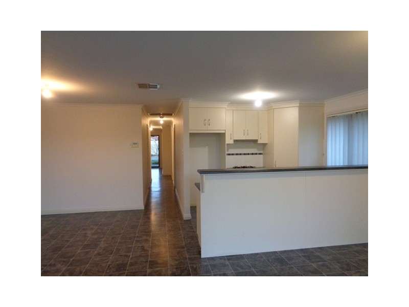 17 Napoleon Court, Paralowie SA 5108