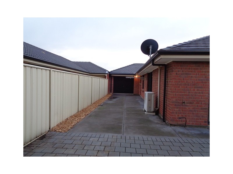 17 Napoleon Court, Paralowie SA 5108