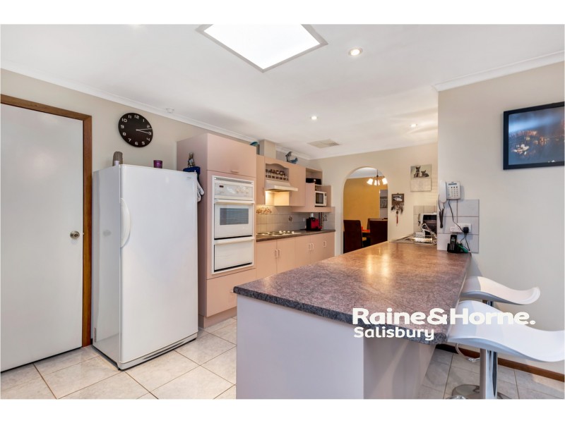 15 Carnation Court, Parafield Gardens SA 5107