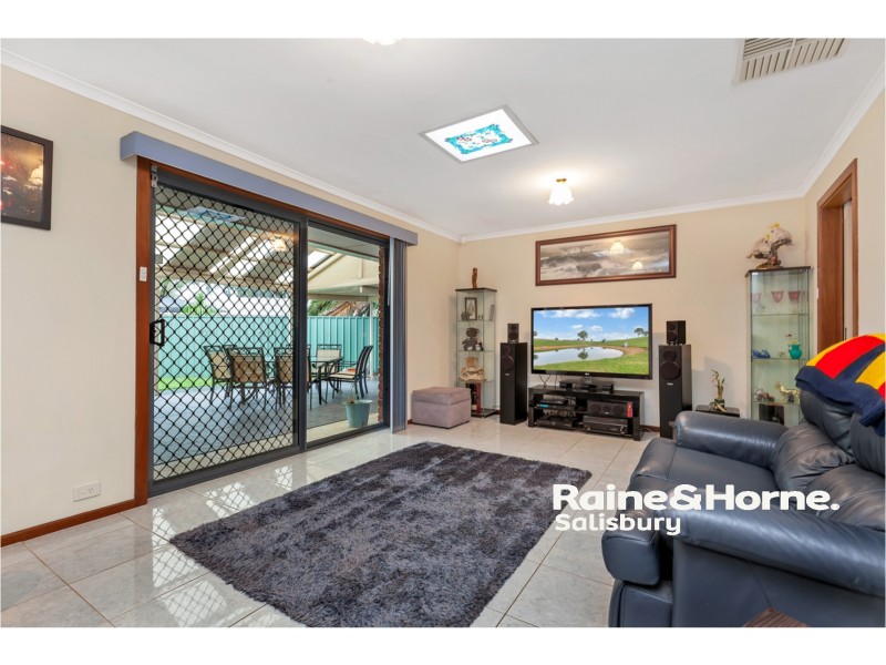 15 Carnation Court, Parafield Gardens SA 5107
