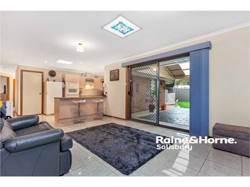 15 Carnation Court, Parafield Gardens SA 5107