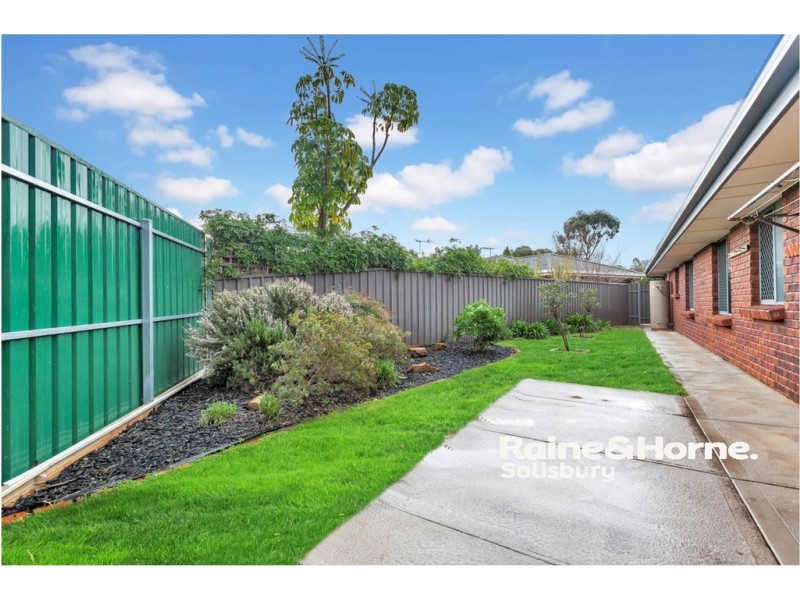 15 Carnation Court, Parafield Gardens SA 5107