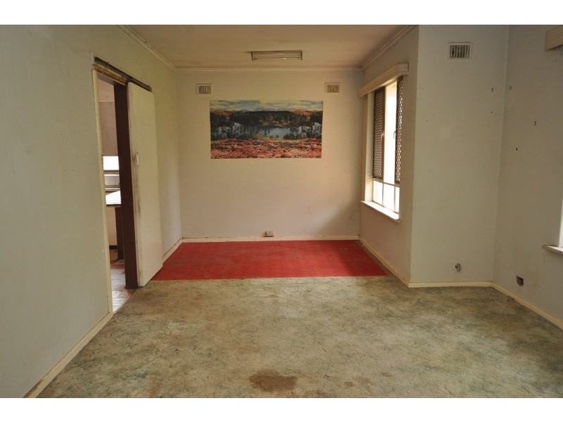 4 Robert Road, Hillbank SA 5112